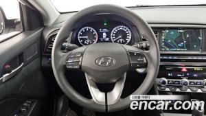 Hyundai AVANTE 1.6 2020 года из Южной Кореи