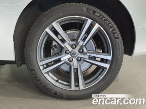 Volvo XC60 T8 R-디자인 2021 года из Южной Кореи