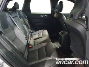 Volvo XC60 T8 R-디자인 2021 года из Южной Кореи