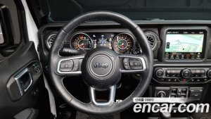 Jeep Wrangler 2.0 Overland Unlimited Top 4Door 80th Anniversary Edition 2021 года из Южной Кореи