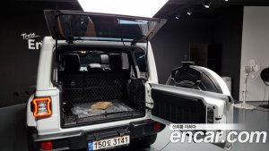 Jeep Wrangler 2.0 Overland Unlimited Top 4Door 80th Anniversary Edition 2021 года из Южной Кореи