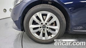 Mercedes-Benz C-Class C200 Avantgarde 2020 года из Южной Кореи