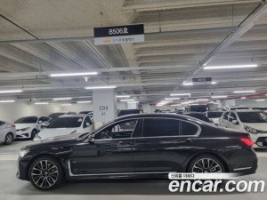 BMW 7-Series 740Li xDrive M Sport 2020 года из Южной Кореи
