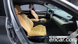 Kia K5 Signature 2021 года из Южной Кореи