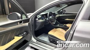 Kia K5 Signature 2021 года из Южной Кореи