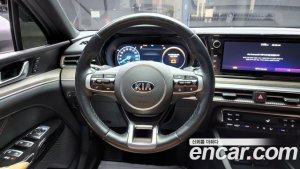 Kia K5 Signature 2021 года из Южной Кореи