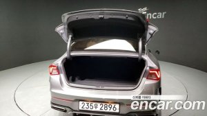 Kia K5 Signature 2021 года из Южной Кореи