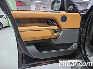 Land Rover Range Rover 4.4 SDV8 Vogue SE Дизель 2020 года из Южной Кореи