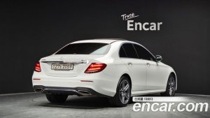 Mercedes-Benz E-Class E300 4MATIC AMG Line 2020 года из Южной Кореи