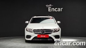 Mercedes-Benz E-Class E300 4MATIC AMG Line 2020 года из Южной Кореи