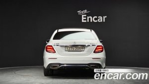 Mercedes-Benz E-Class E300 4MATIC AMG Line 2020 года из Южной Кореи