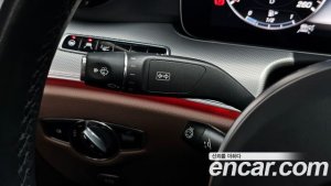 Mercedes-Benz E-Class E300 4MATIC AMG Line 2020 года из Южной Кореи