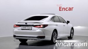 Lexus ES Luxury Plus 2021 года из Южной Кореи