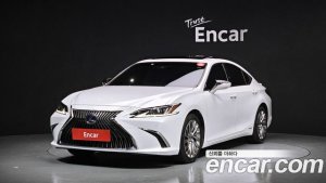 Lexus ES Luxury Plus 2020 года из Южной Кореи