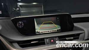 Lexus ES Luxury Plus 2020 года из Южной Кореи