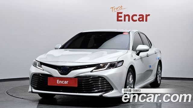 Toyota Camry 2.5 LE HYBRID 2020 года из Кореи