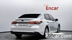 Toyota Camry 2.5 LE HYBRID 2020 года из Южной Кореи