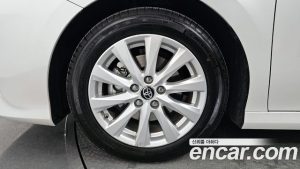 Toyota Camry 2.5 LE HYBRID 2020 года из Южной Кореи