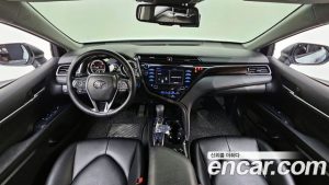 Toyota Camry 2.5 LE HYBRID 2020 года из Южной Кореи