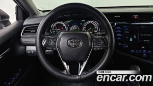 Toyota Camry 2.5 LE HYBRID 2020 года из Южной Кореи