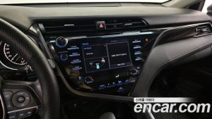 Toyota Camry 2.5 LE HYBRID 2020 года из Южной Кореи