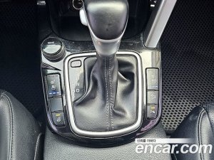 Kia Seltos Дизель 1.6 2WD 2020 года из Южной Кореи
