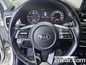 Kia Seltos Дизель 1.6 2WD 2020 года из Южной Кореи