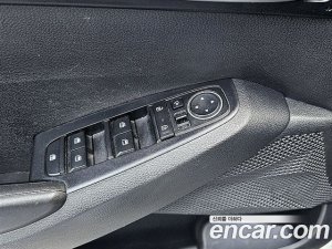 Kia Seltos Дизель 1.6 2WD 2020 года из Южной Кореи