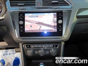 Volkswagen Tiguan 2.0 TDI Premium 2020 года из Южной Кореи