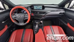 Lexus UX 2.0 F-Sport 2WD 2020 года из Южной Кореи