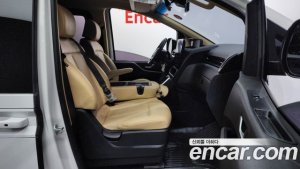Hyundai Staria Tourer 11-Seater 2022 года из Южной Кореи