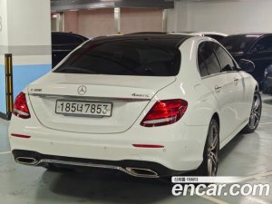 Mercedes-Benz E-Class E300 4MATIC AMG Line 2020 года из Южной Кореи