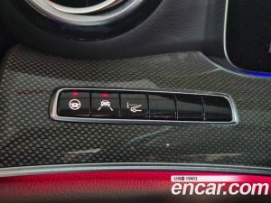 Mercedes-Benz E-Class E300 4MATIC AMG Line 2020 года из Южной Кореи