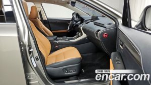 Lexus NX SUPREME 2021 года из Южной Кореи