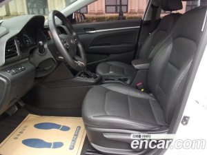 Hyundai AVANTE 1.6 2020 года из Южной Кореи