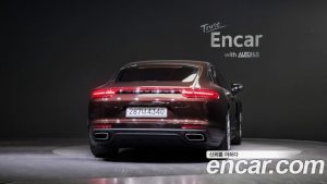 Porsche Panamera 3.0 AWD 2020 года из Южной Кореи