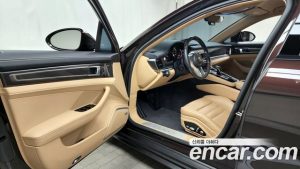 Porsche Panamera 3.0 AWD 2020 года из Южной Кореи