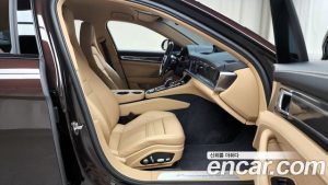 Porsche Panamera 3.0 AWD 2020 года из Южной Кореи