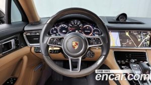 Porsche Panamera 3.0 AWD 2020 года из Южной Кореи