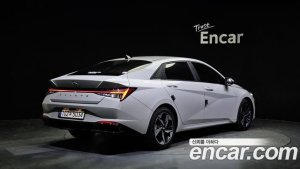 Hyundai AVANTE Inspiration 2021 года из Южной Кореи