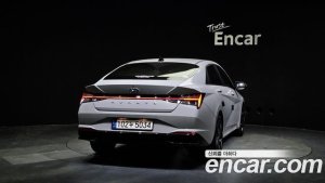 Hyundai AVANTE Inspiration 2021 года из Южной Кореи
