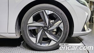 Hyundai AVANTE Inspiration 2021 года из Южной Кореи
