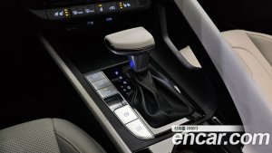 Hyundai AVANTE Inspiration 2021 года из Южной Кореи
