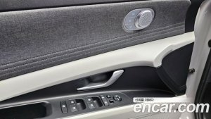 Hyundai AVANTE Inspiration 2021 года из Южной Кореи