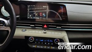 Hyundai AVANTE Inspiration 2021 года из Южной Кореи