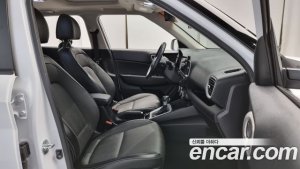 Hyundai Venue 1.6 Modern 2020 года из Южной Кореи