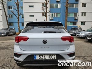 Volkswagen T-Roc 2.0 TDI Style 2021 года из Южной Кореи