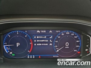 Volkswagen T-Roc 2.0 TDI Style 2021 года из Южной Кореи