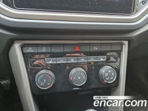 Volkswagen T-Roc 2.0 TDI Style 2021 года из Южной Кореи