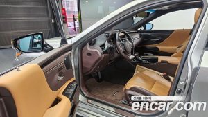 Lexus ES Executive 2021 года из Южной Кореи